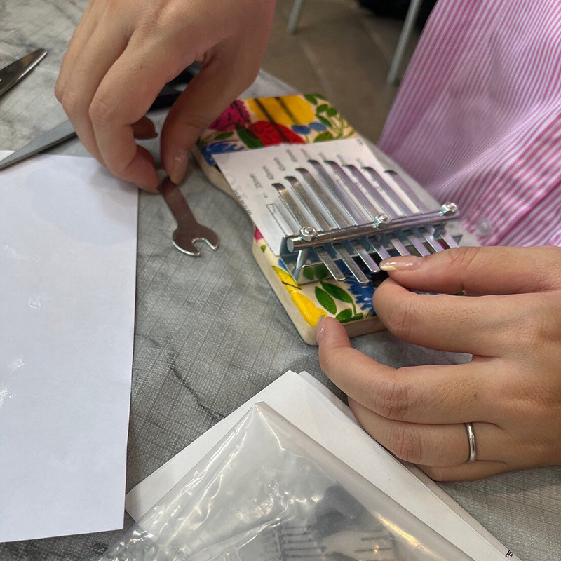 カリンバ作りイメージ